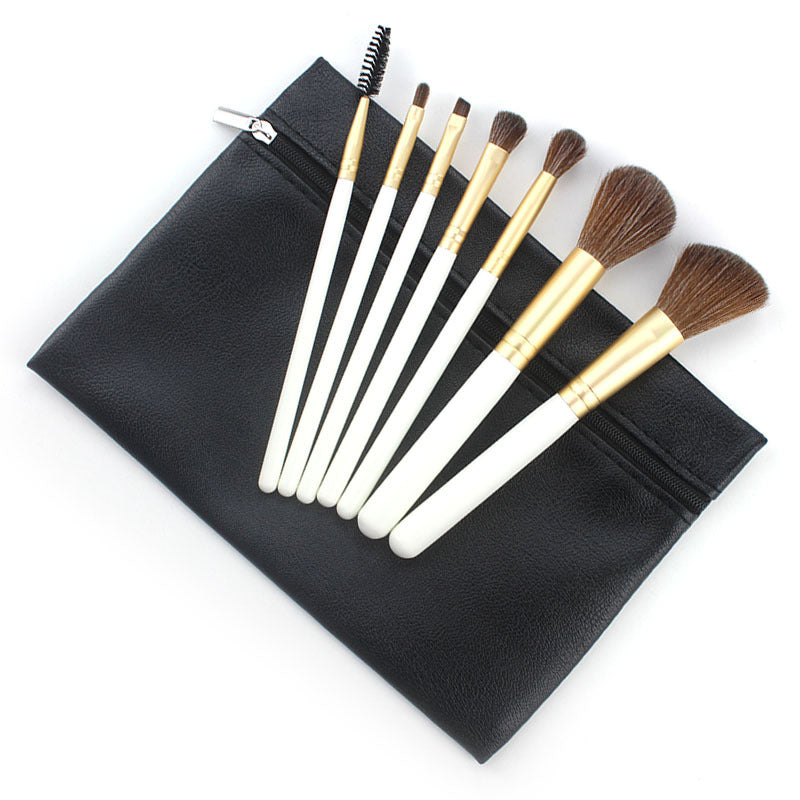 7 makeup brushes