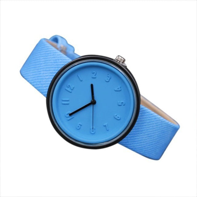 Men's and women's quartz watches