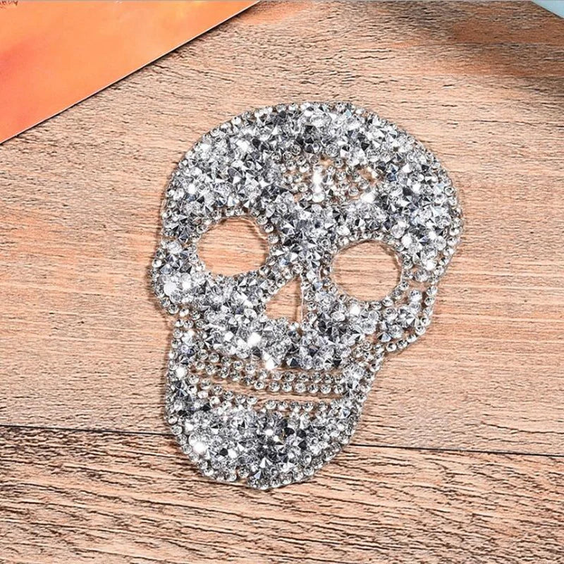 1Pcs Fun Rhinestones skull Embroidered Patch Iron on Sewing Crystal Applique For Jeans Clothing Decorations