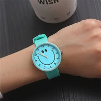 Hot New Women's Watch Fashion Luxury Smile Teenage Girl Wristwatch lovely  Comfortable Children's Watch Relogio Masculino Clock