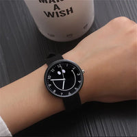 Hot New Women's Watch Fashion Luxury Smile Teenage Girl Wristwatch lovely  Comfortable Children's Watch Relogio Masculino Clock