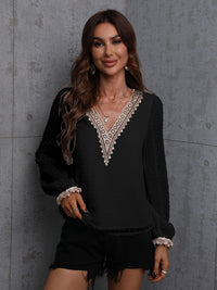 Chiffon solid color stitching lace long-sleeved shirt commuting top